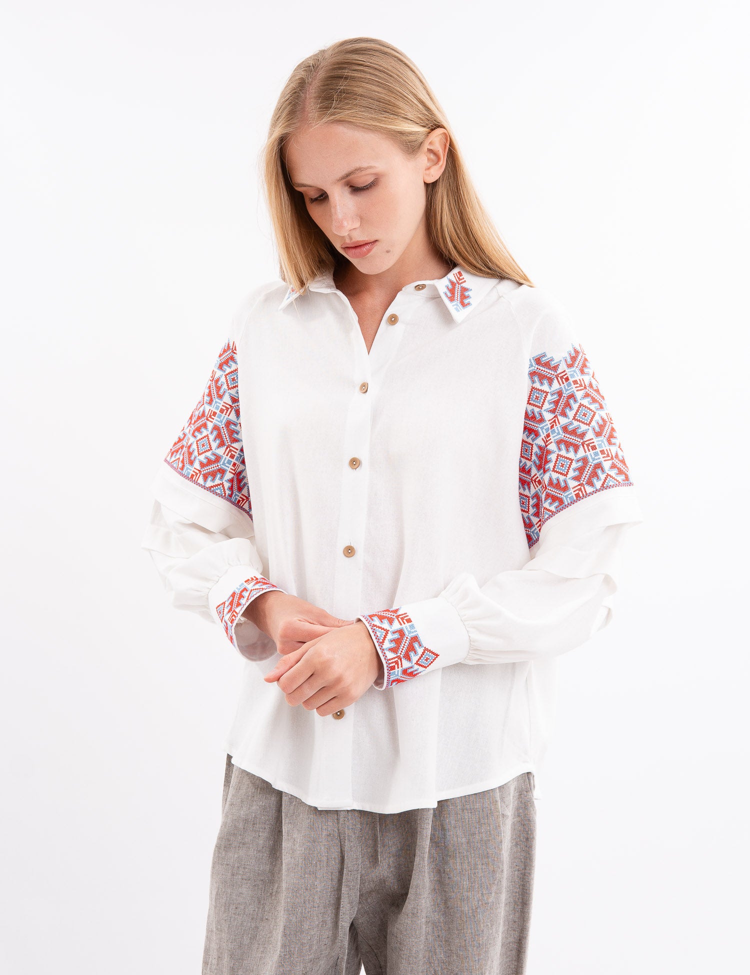 Women's Vyshyvanka - ARjen