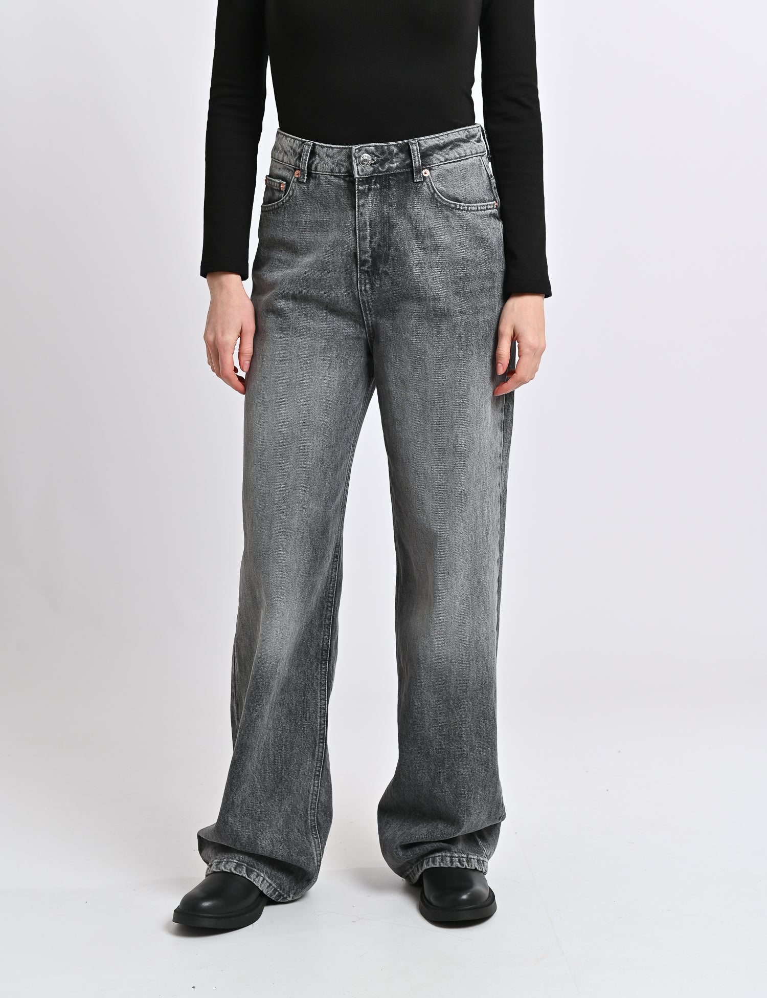 Women's Jeans - TWICE