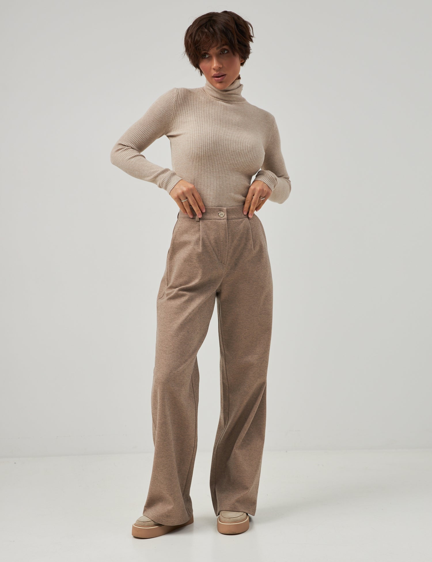 Women's Trousers - Wear me